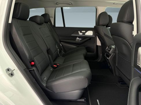 New 2026 Mercedes-Benz GLS 450 4MATIC image 24