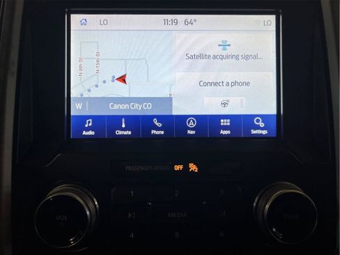Used 2019 Ford F150 Lariat w/ Equipment Group 502A Luxury AWD/4WD image 32
