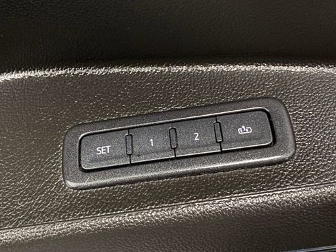 Used 2019 Chevrolet Suburban LT w/ LT Signature Package image 29