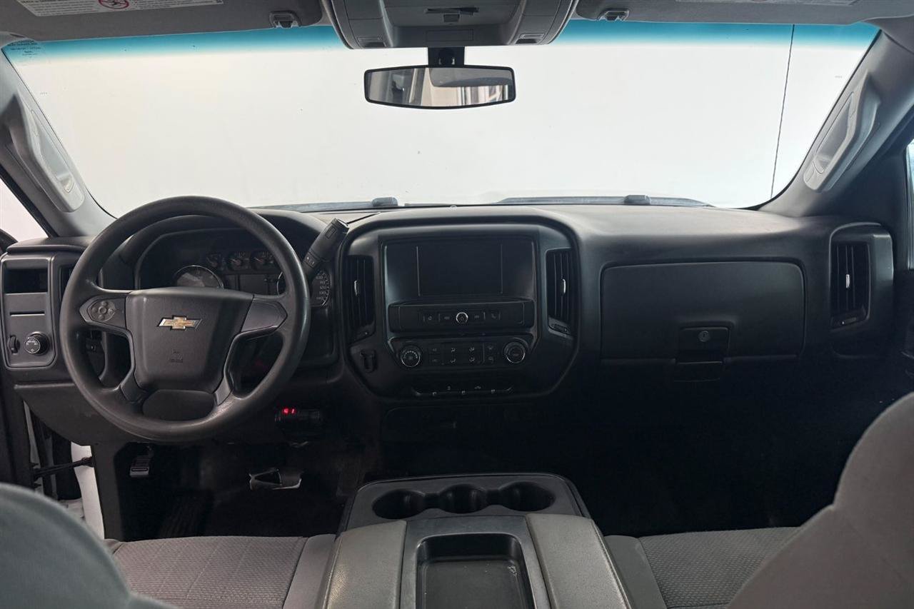 Used 2018 Chevrolet Silverado 2500 W/T w/ Snow Plow Prep Package AWD/4WD image 15