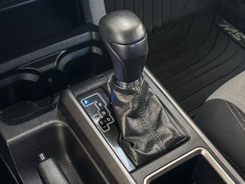 Used 2022 Toyota Tacoma TRD Off-Road RWD image 19