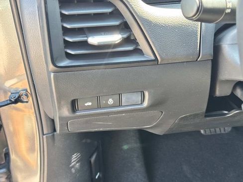 New 2026 Nissan Sentra SV w/ SV Convenience Package FWD image 24