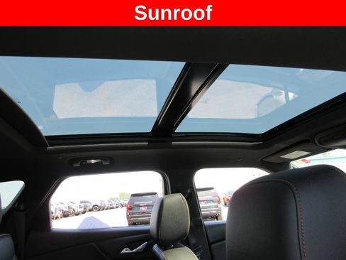 Certified 2020 Chevrolet Blazer Premier w/ Driver Confidence II Package FWD image 17