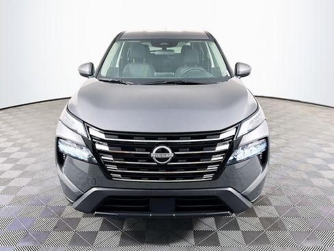 Used 2026 Nissan Rogue SV image 2