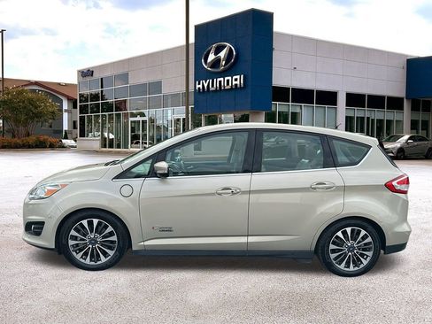 Used 2017 Ford C-MAX Energi Titanium w/ Equipment Group 501A image 2