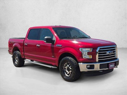 Used 2015 Ford F150 XLT w/ Equipment Group 301A Mid AWD/4WD image 3
