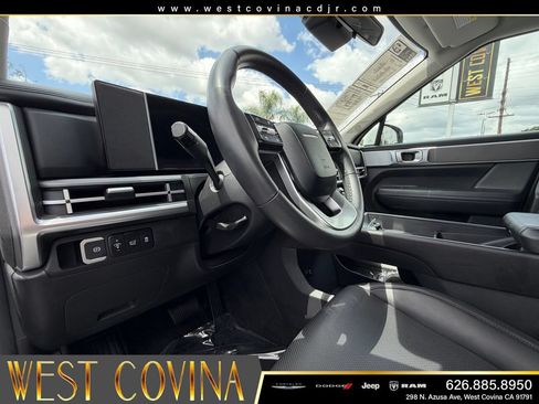 Used 2025 Hyundai Santa Fe SEL AWD/4WD image 20