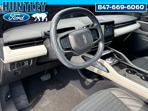 Used 2024 Lincoln Nautilus Reserve AWD/4WD image 20