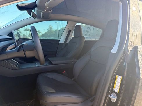 Used 2026 Tesla Model Y Long Range AWD/4WD image 6