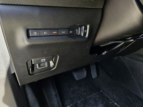 New 2026 Jeep Cherokee Limited image 18