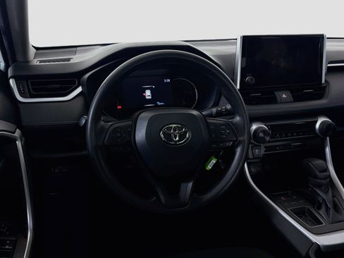 Used 2023 Toyota RAV4 LE FWD image 18
