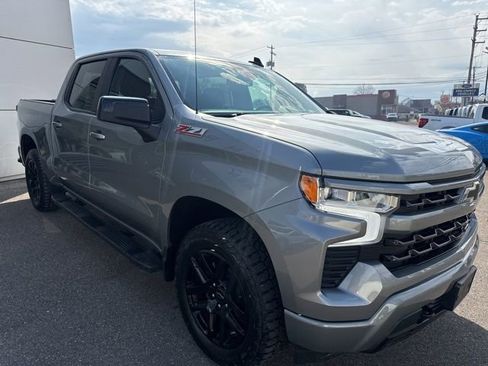 Used 2023 Chevrolet Silverado 1500 RST image 4