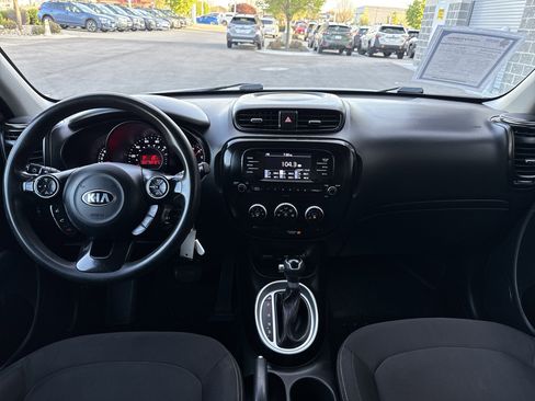 Used 2018 Kia Soul image 11