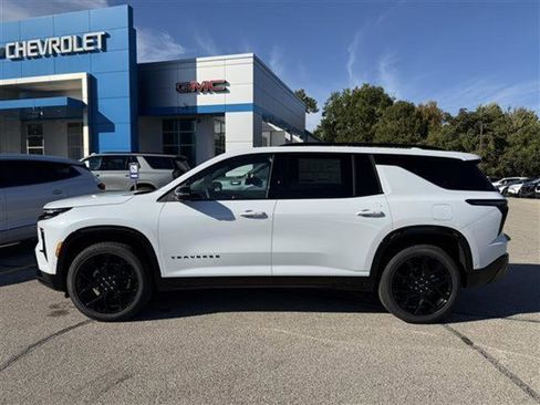 New 2026 Chevrolet Traverse RS w/ LPO, Floor Liner Package image 3