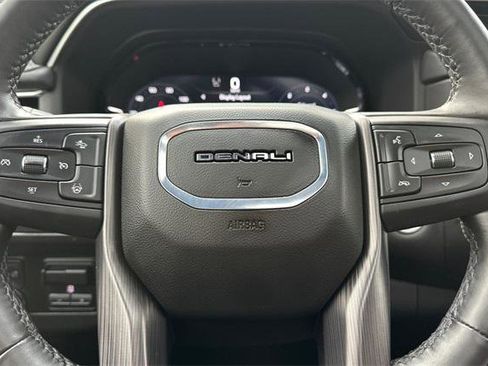 Used 2024 GMC Yukon Denali Ultimate image 25