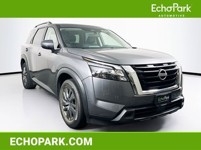 Used 2025 Nissan Pathfinder SV
