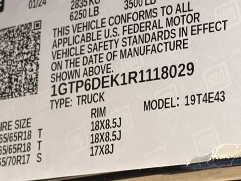 Used 2024 GMC Canyon AT4 w/ LPO, Skid Plate Package AWD/4WD image 21