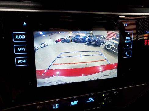 Used 2018 Toyota Corolla XSE FWD image 28