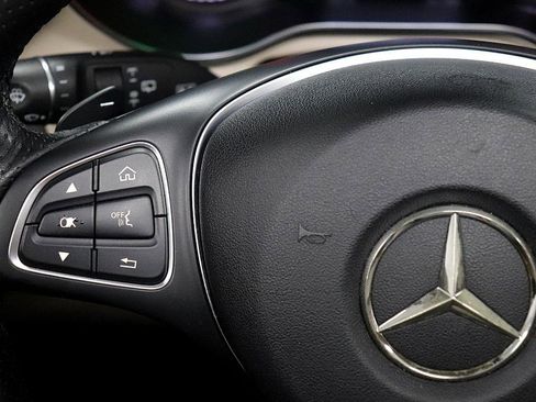 Used 2019 Mercedes-Benz GLC 300 image 33