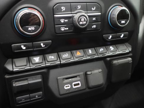 Used 2022 Chevrolet Silverado 2500 LT w/ Z71 Sport Edition AWD/4WD image 47