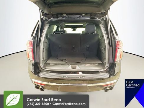 Used 2024 Chevrolet Tahoe Premier w/ Premium Package AWD/4WD image 31
