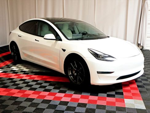 Used 2021 Tesla Model 3 Long Range AWD/4WD image 6