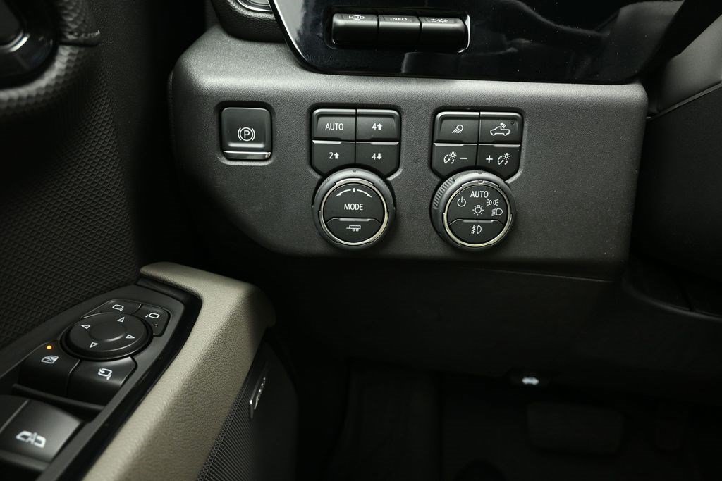 Used 2026 Chevrolet Silverado 1500 ZR2 AWD/4WD image 23
