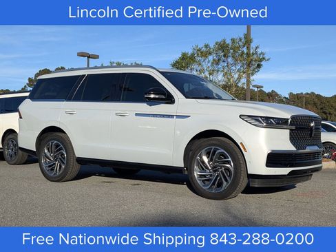 Certified 2025 Lincoln Navigator Reserve image 2