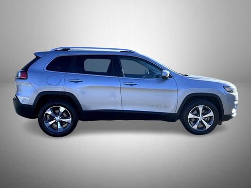 Used 2019 Jeep Cherokee Limited AWD/4WD image 4