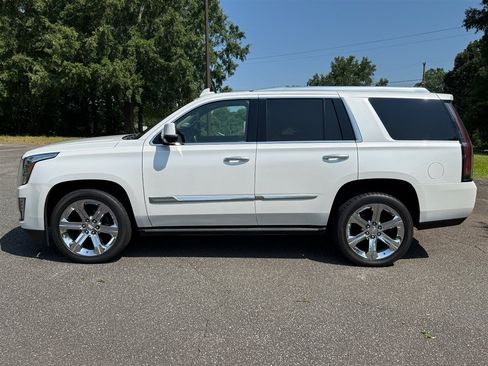 Used 2016 Cadillac Escalade Premium AWD/4WD image 19
