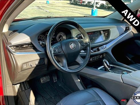 Used 2021 Buick Enclave Premium image 16