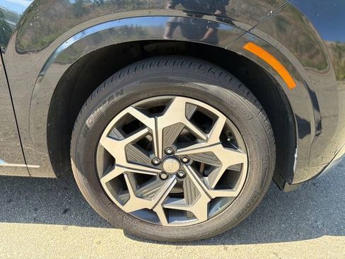 Used 2021 Hyundai Palisade Calligraphy image 12