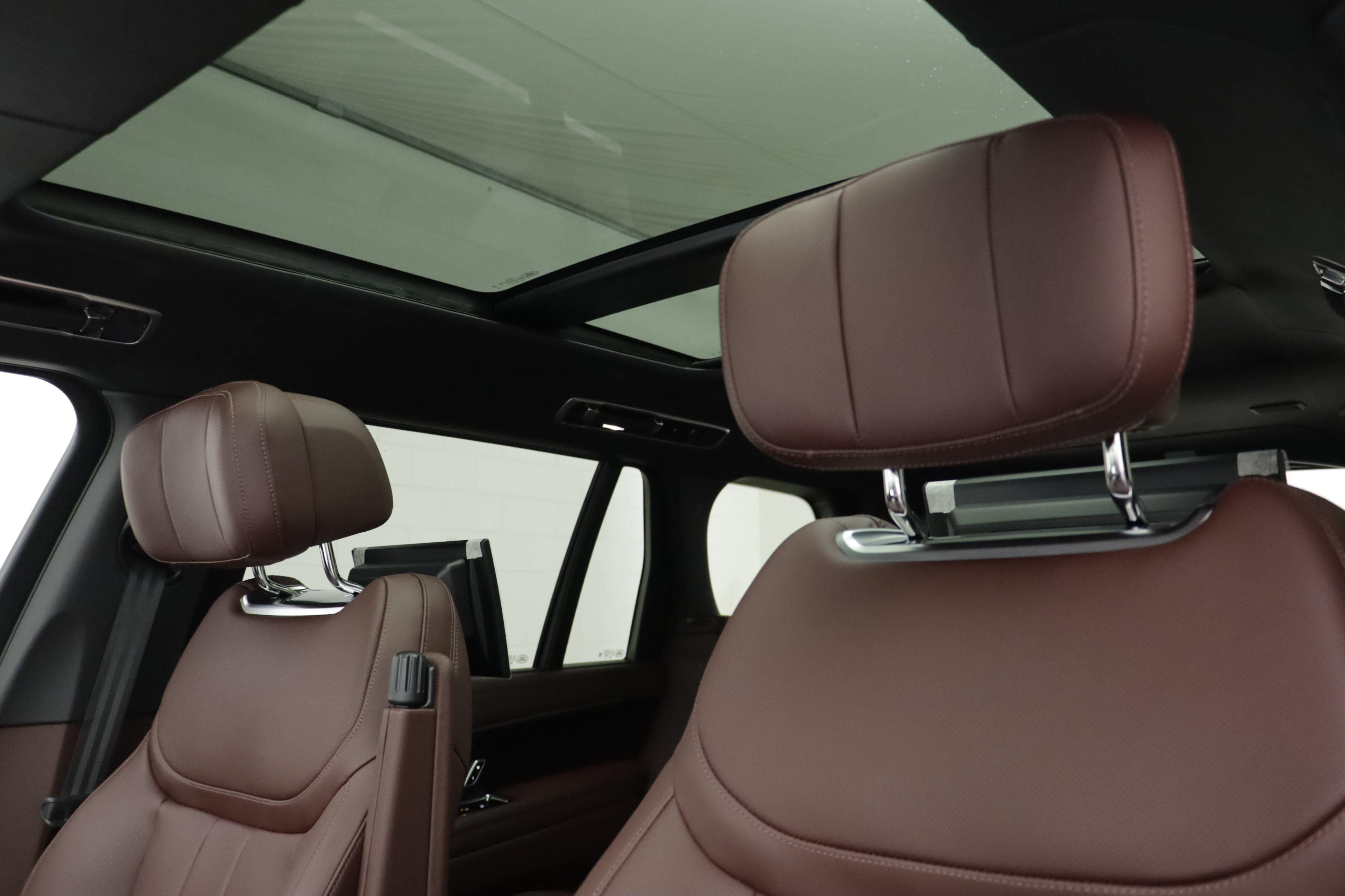 New 2027 Land Rover Range Rover Long Wheelbase Autobiography AWD/4WD image 15