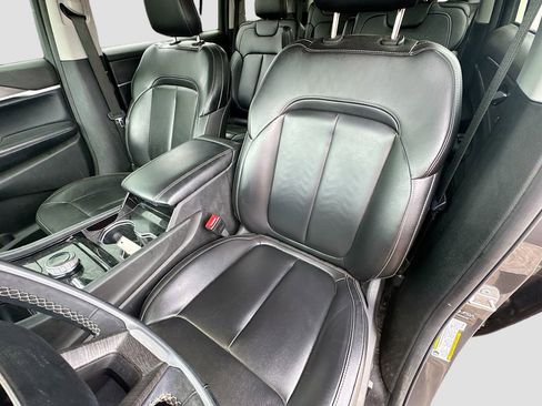 Used 2023 Jeep Grand Cherokee L Limited AWD/4WD image 18