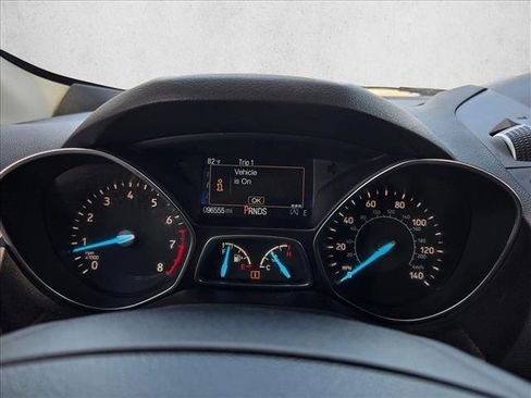 Used 2019 Ford Escape SE FWD image 10