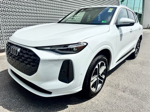 New 2025 Audi Q5 Premium image 1