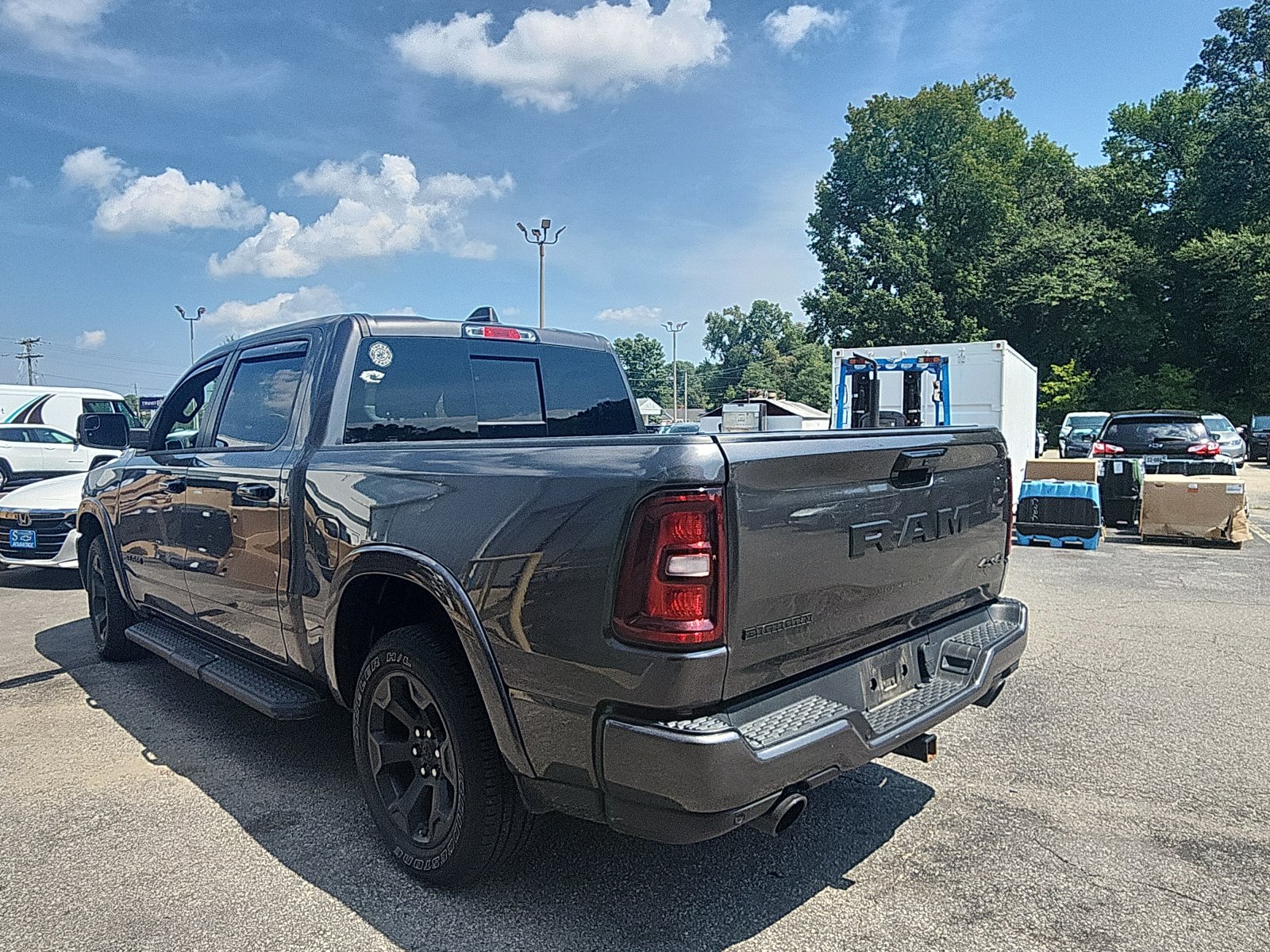Used 2025 RAM 1500 Big Horn AWD/4WD image 3