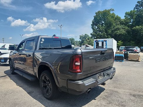 Used 2025 RAM 1500 Big Horn AWD/4WD image 3