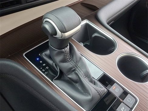 Used 2023 Toyota Sienna XLE image 15