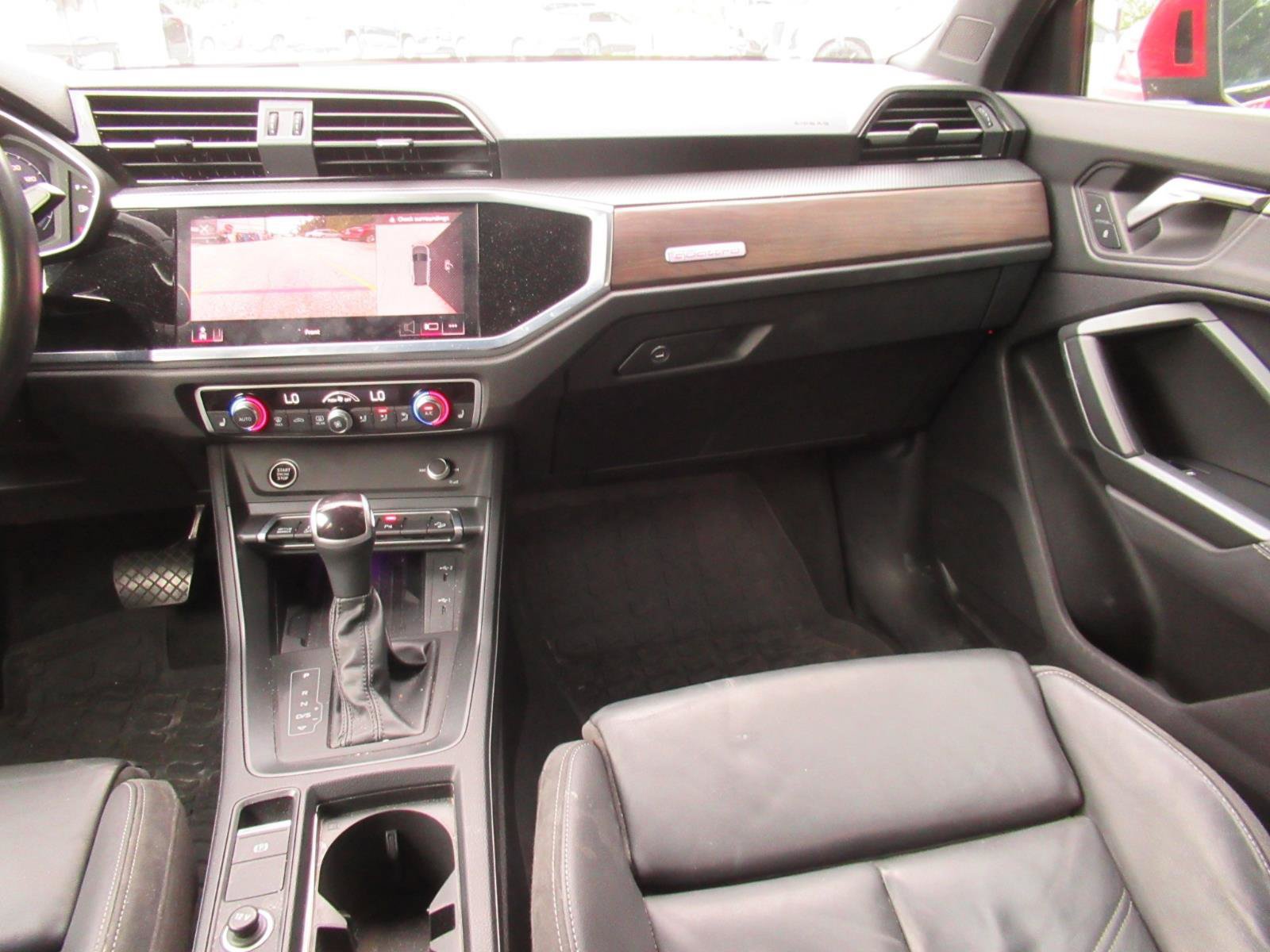 Used 2023 Audi Q3 2.0T Premium Plus w/ Premium Plus Package AWD/4WD image 11