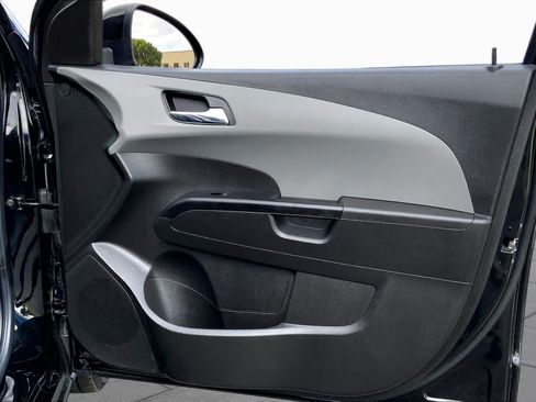 Used 2019 Chevrolet Sonic LT FWD image 22