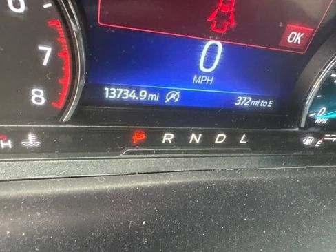 Used 2024 Ford Explorer XLT w/ Equipment Group 202A RWD image 11