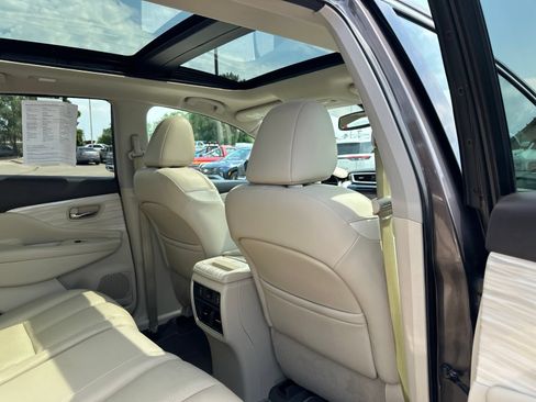 Used 2017 Nissan Murano Platinum w/ Platinum Technology Package AWD/4WD image 33