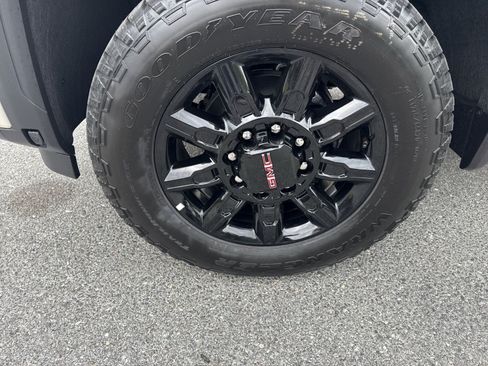 New 2026 GMC Sierra 3500 AT4 w/ AT4 Premium Plus Package AWD/4WD image 8