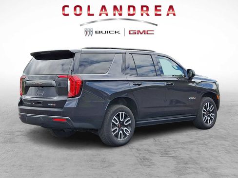 Used 2023 GMC Yukon AT4 w/ AT4 Premium Package AWD/4WD image 6