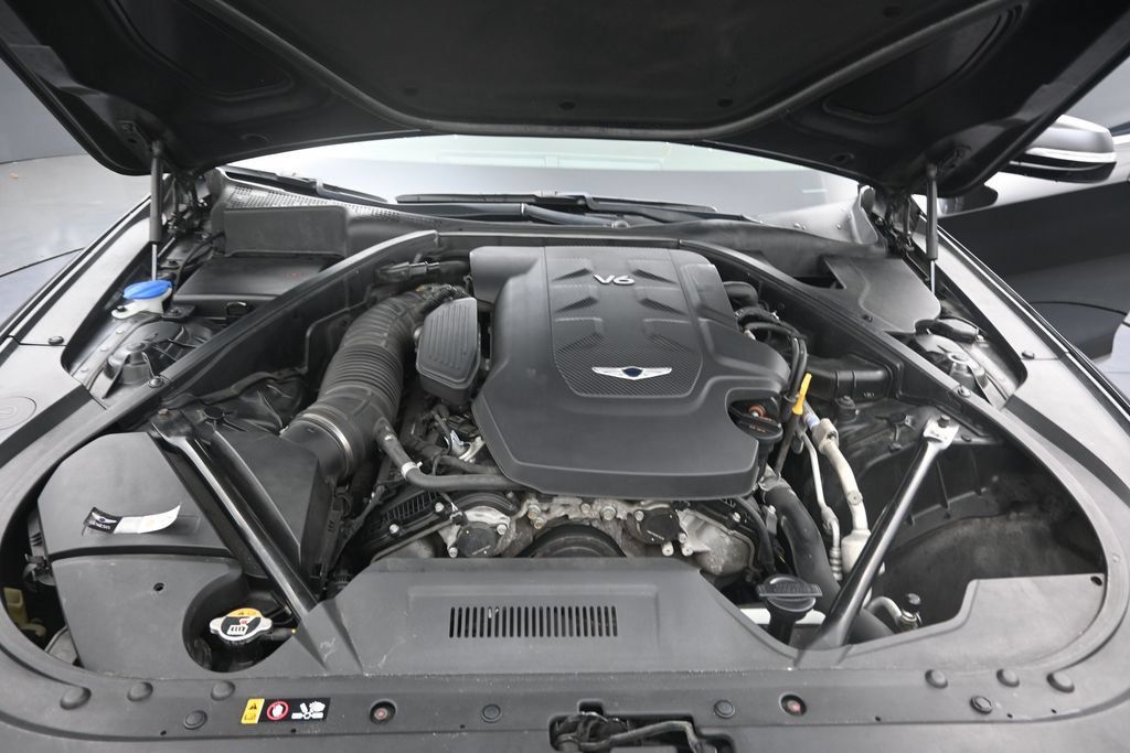 Used 2019 Genesis G80 3.8 RWD image 11