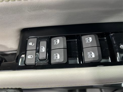 New 2026 Jeep Grand Wagoneer Limited image 31