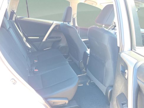 Used 2016 Toyota RAV4 LE image 20