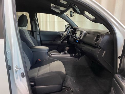 Certified 2023 Toyota Tacoma TRD Sport AWD/4WD image 13