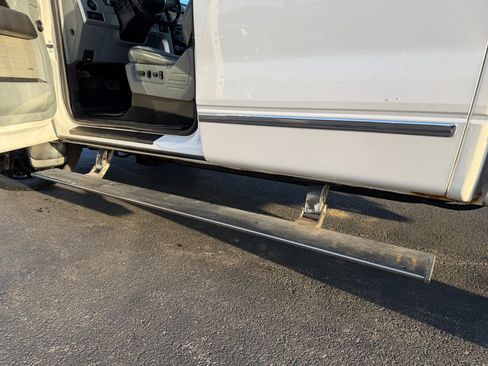 Used 2011 Ford F150 Platinum image 38